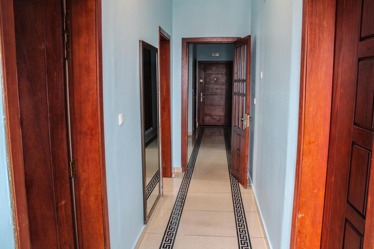 Residence Le Carat Bonapriso Дуала Экстерьер фото